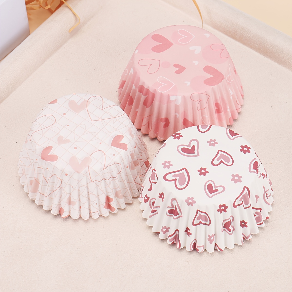 3 Valentine's Day Designs: 75 1.97x1.18-inch Muffin Cupcake Liners, Home Baking Supplies, Suitable For Occasions Such As , Birthdays, Valentine's Day, Etc