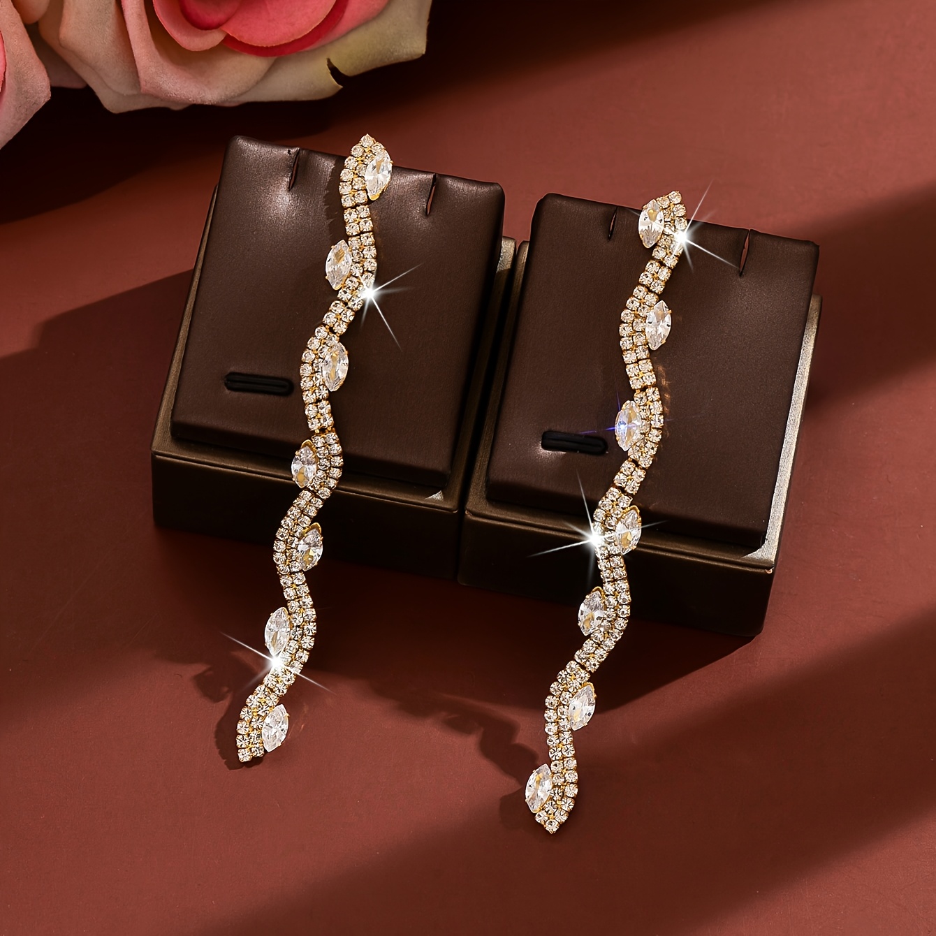 Women's Light Luxury S-shaped Wave Long Drop Earrings, Sparkling Design