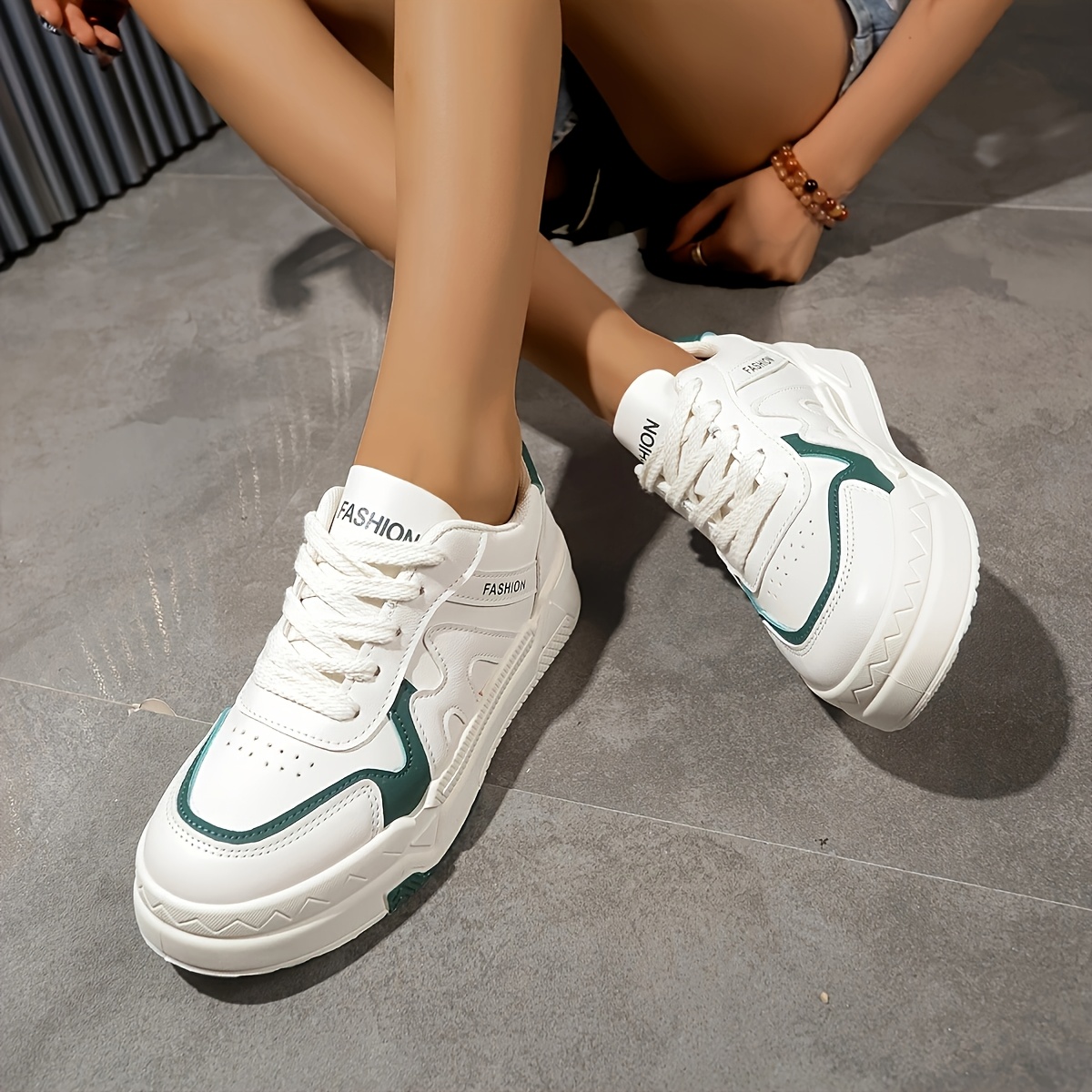 On Feet Best Skateboarding Shoes 2019 Women's Fashion Soft Sole