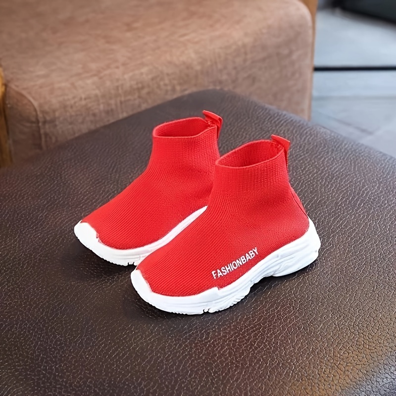 Fashionable Knit Shoes