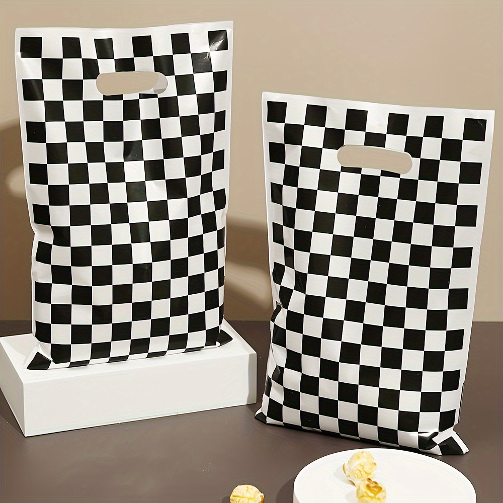 

10 Pcs - Plastic Checkered For Decorations