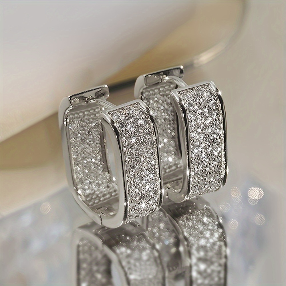 1 Pair Women's Fashion Hoop Earrings, Luxurious Pave Sparkling Synthetic Zirconia Hoop Earrings, Women's Wedding Banquet Daily Wear High-end Jewelry
