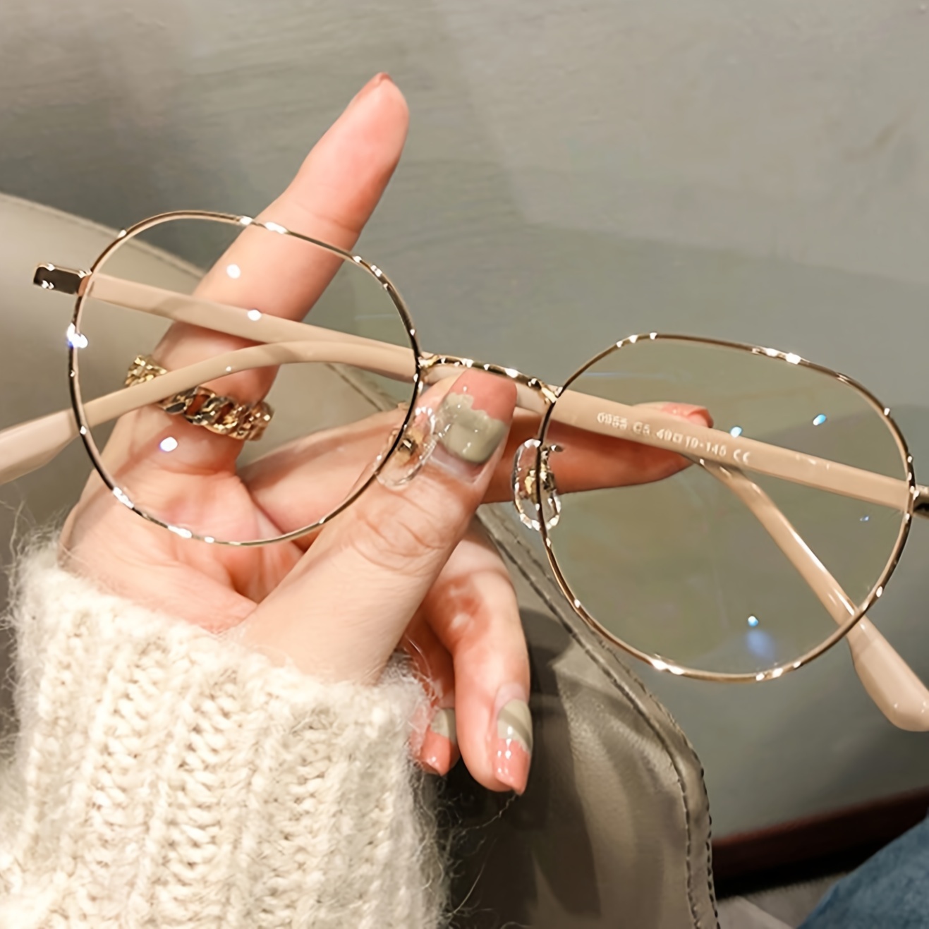 

1pc Elegant Anti-blue Light Round Frame Glasses For Women - Golden And Metal, Full-rim Design, Ideal For Computer Reading, Gaming, Tv, And Phone Use