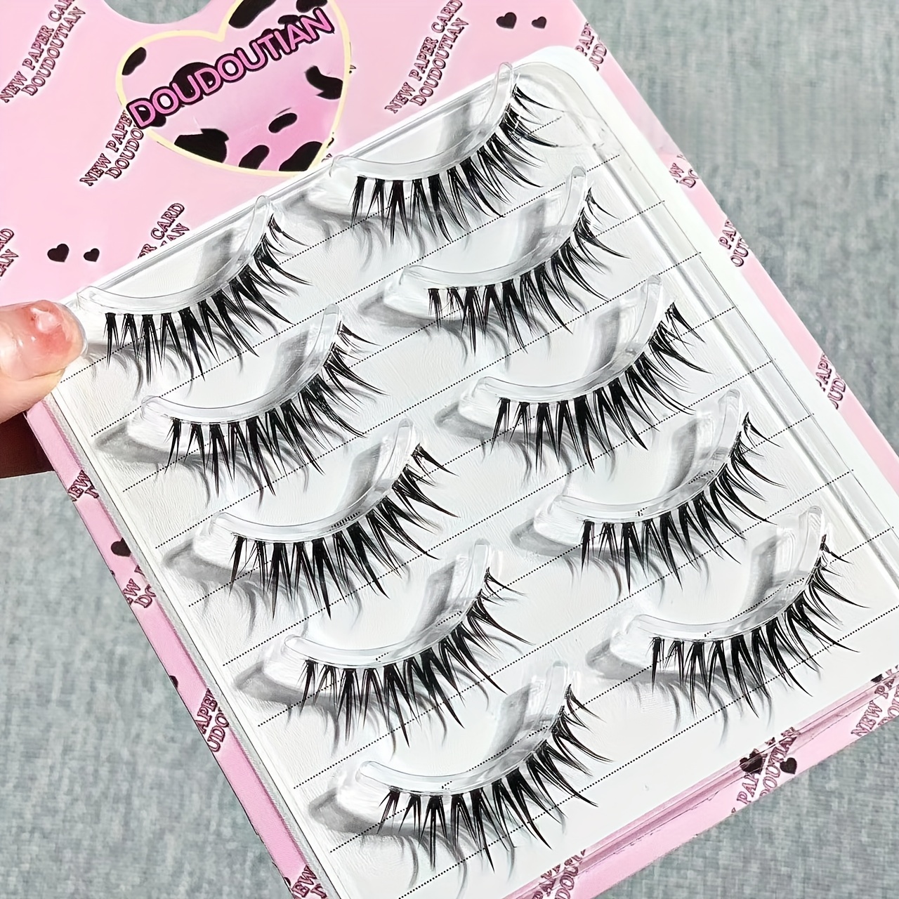 TEMU Doudoutian Cute And Sweet Cartoon Wet Eyelash Clusters With Pointy Tails - W-shaped, Natural, Anime, Voluminous, C And D , 10-12mm And 13-15mm Lengths - Suitable For Beginners And Reusable