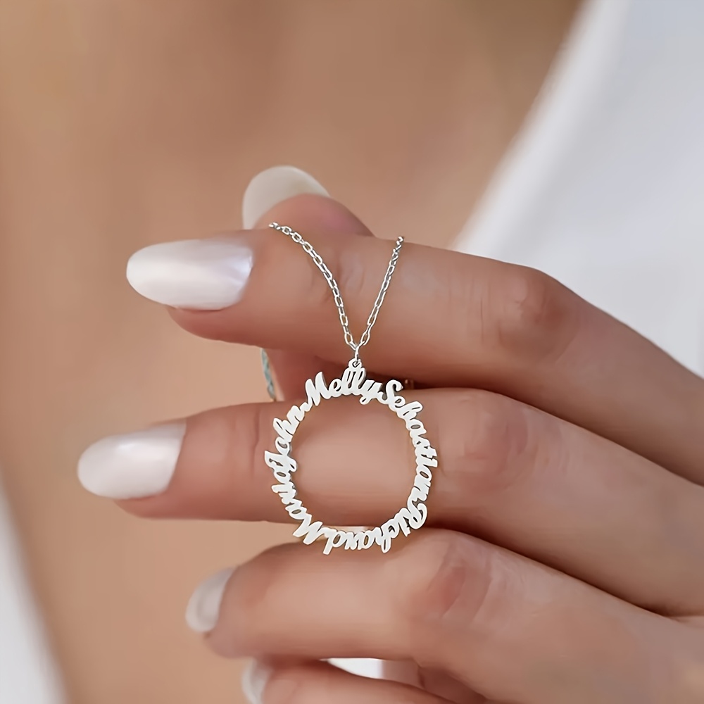 Image of Stainless Steel Personalized Multi-name Round Pendant Necklace, Exquisite And Minimalist Necklace For Women, Perfect Mother's Day And Anniversary Gift, To A 's Birthday