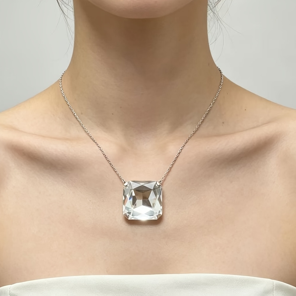 TEMU Collier carré large strass multicolores lourde, pendentif en verre , accessoire de cou pour robe de soirée