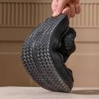 house slippers men with soft fuzzy lining and thick memory foam insulation perfect as warm winter slippers
