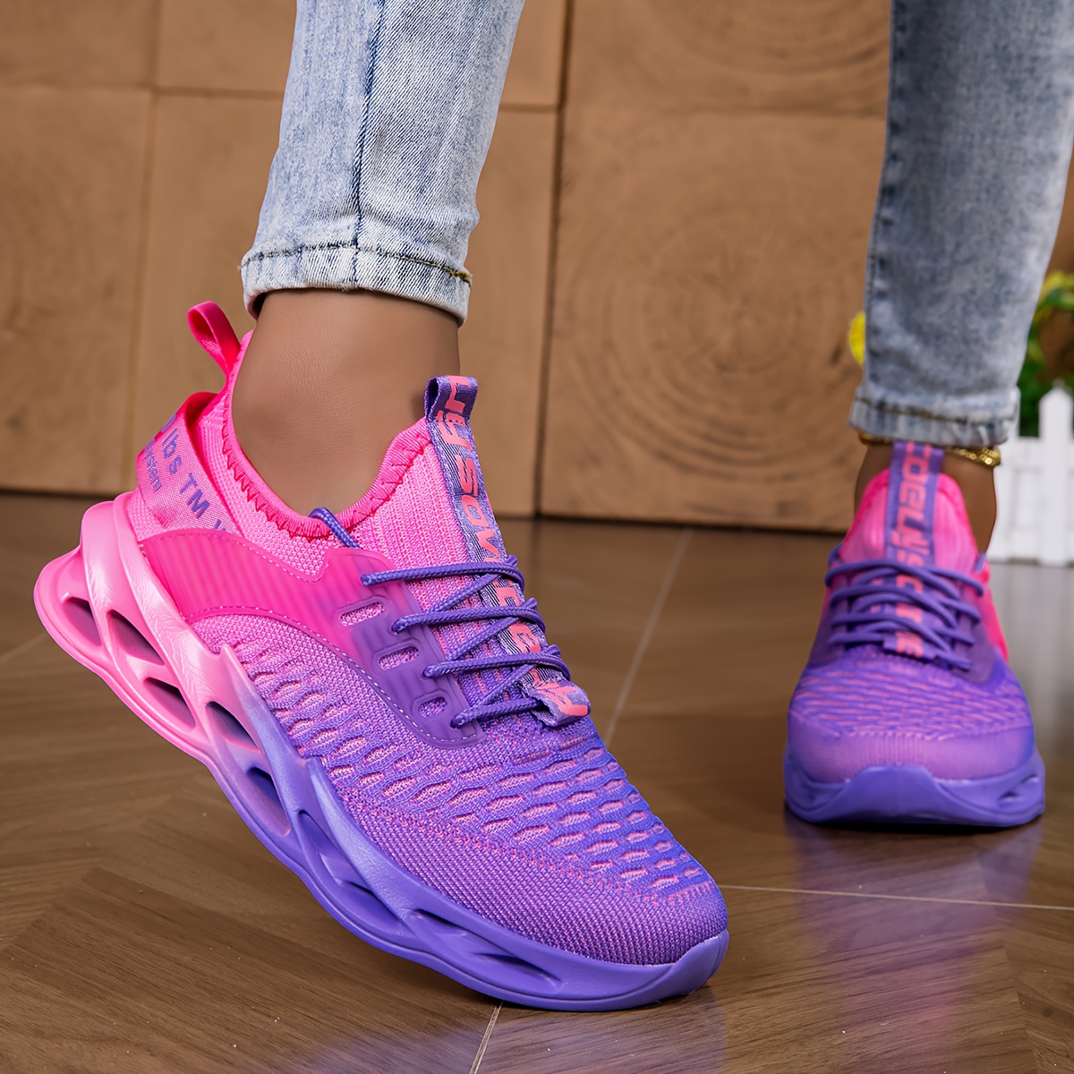 Women's Neon *-the-Dark Low-Top Breathable Running Shoes Gradient  *-the-Dark Technology- Lightweight Shoes ,Ergonomic Fit Se