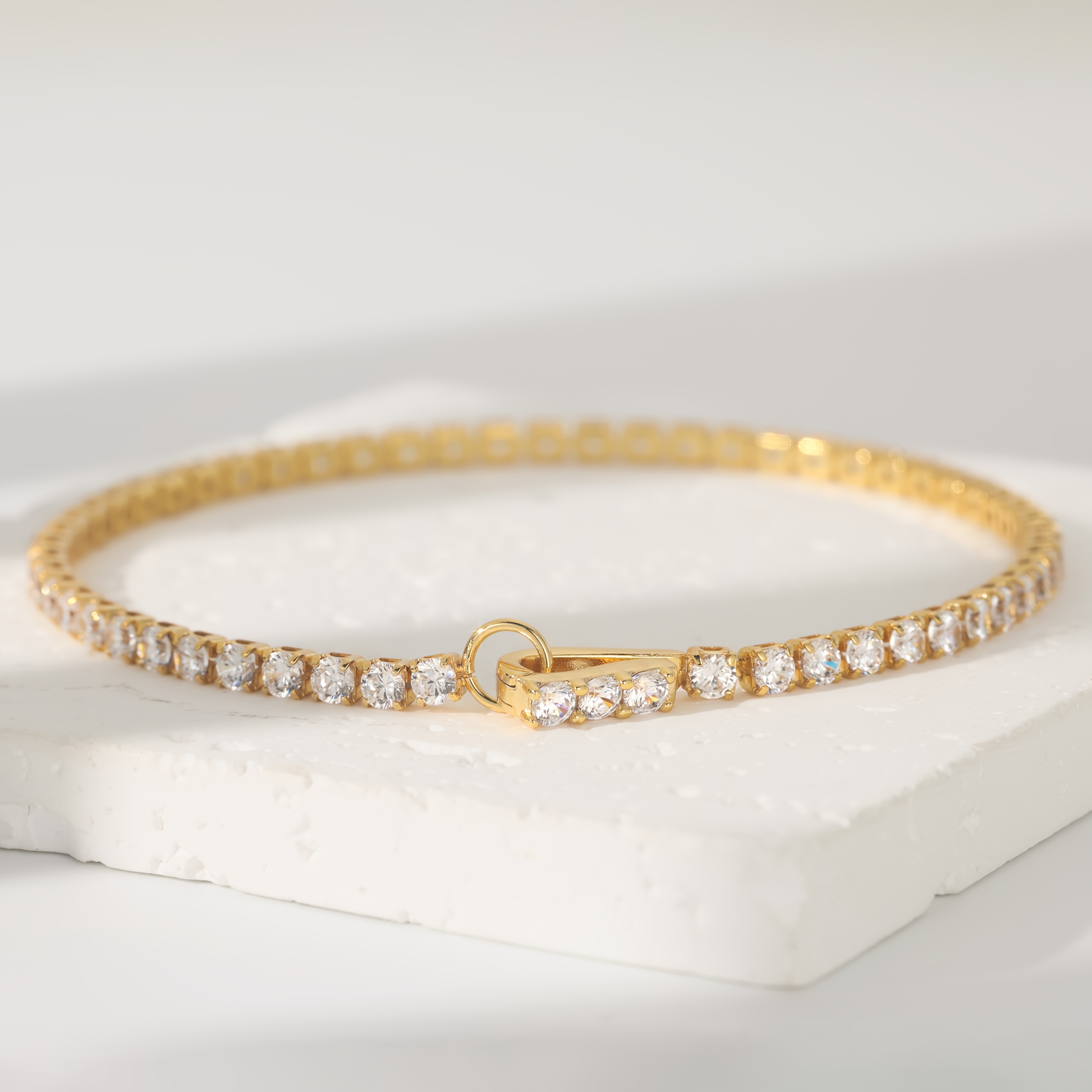 Image of Made Of 925 Silver, This Women's Golden Single Row Moissanite Bracelet Is Stylish And Sophisticated, Perfect For Enhancing Your Presence For At Banquets, Christmas, Valentine's Day, And Mother's Day