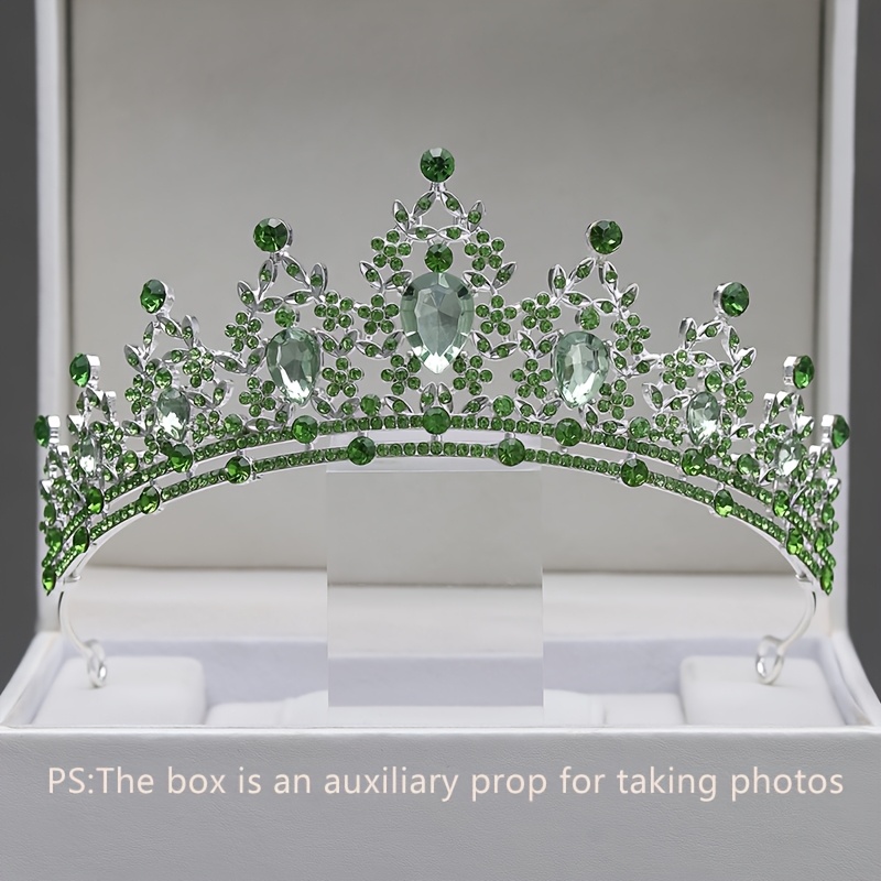 A Sparkling Alloy Wedding Crown, Suitable For Women's Weddings, Birthdays, Parties, And Other Decorative Additions