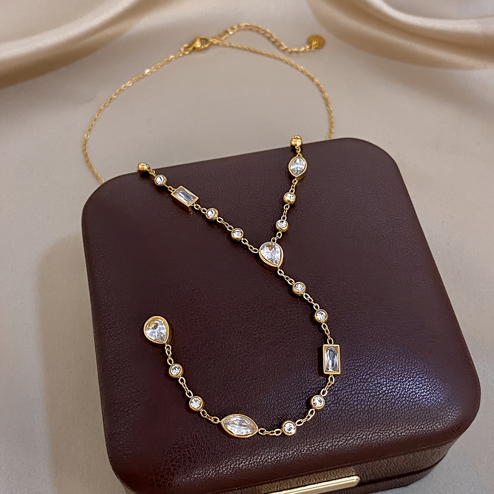 Women's Elegant Teardrop Synthetic Cubic Zirconia Necklace