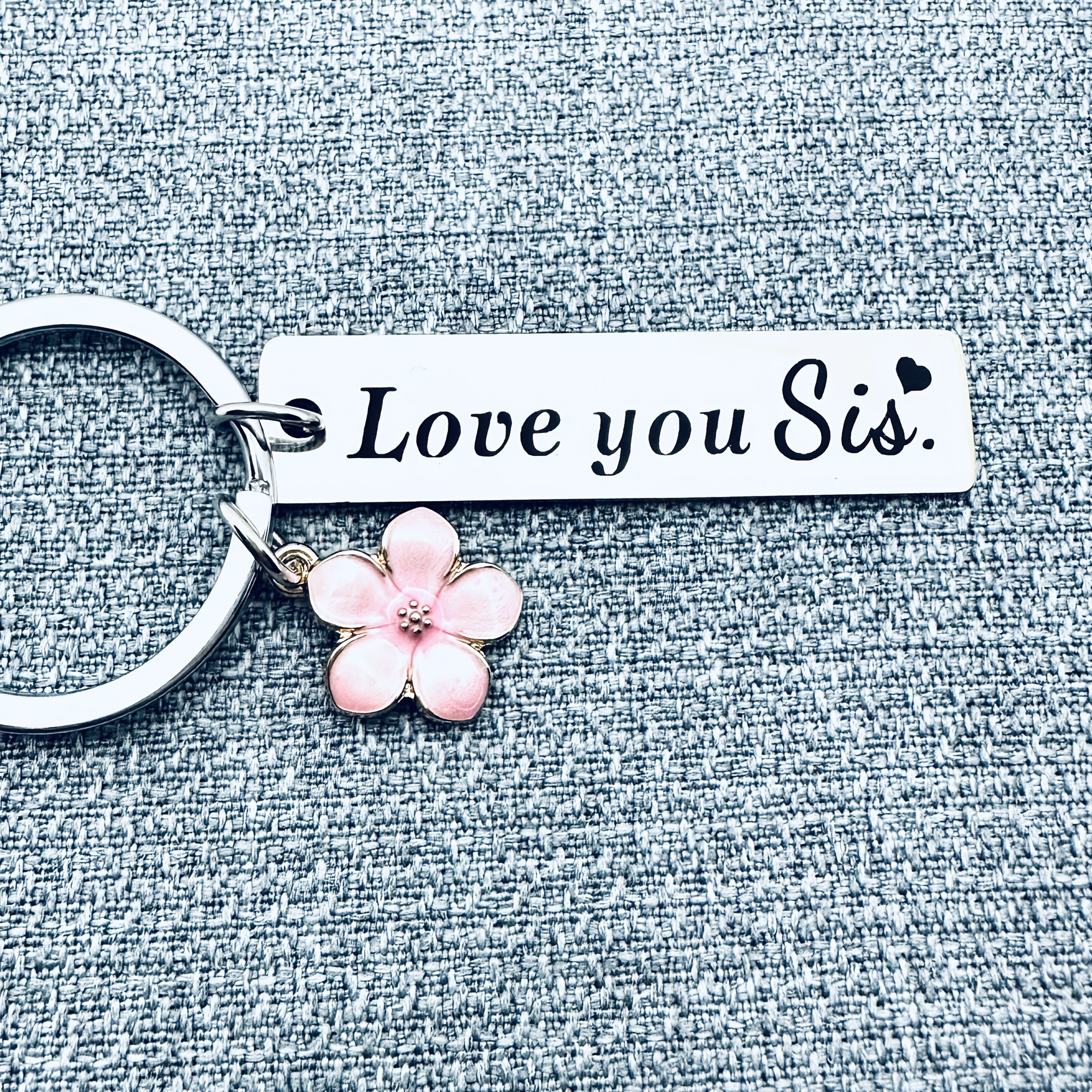 Love You Sister" Engraved Stainless Steel Keychain - Perfect Birthday, Christmas & Best Friend Gift For Sisters