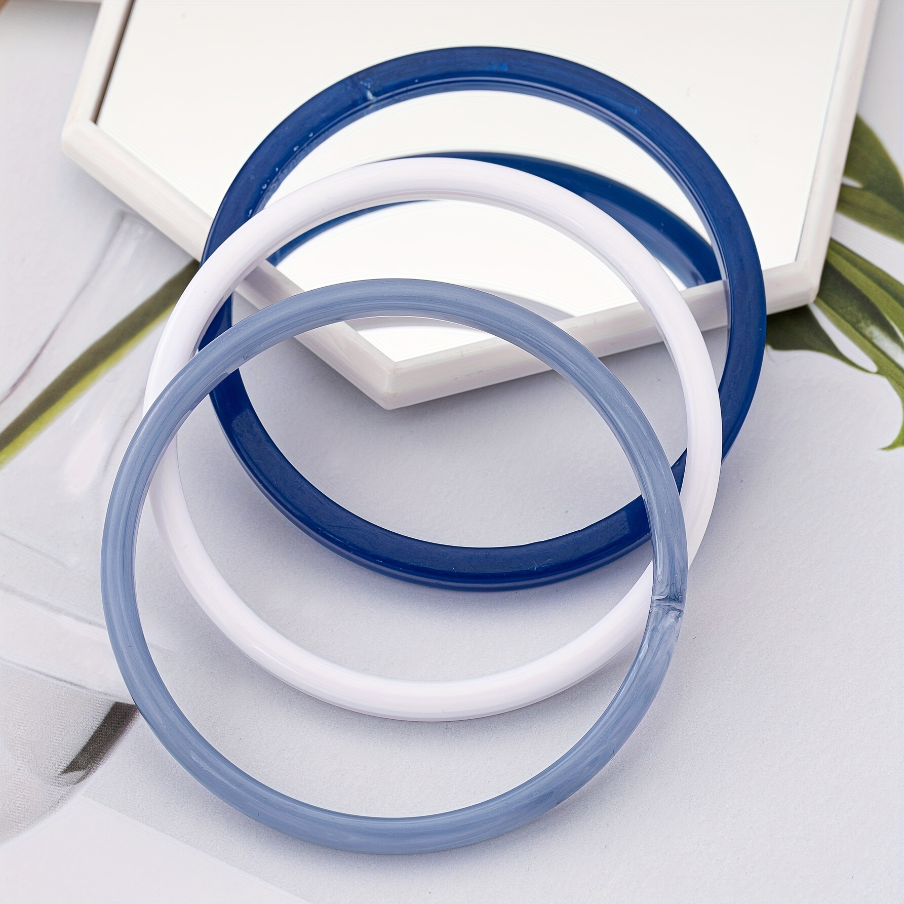TEMU Set di braccialetti in acrilico a tre colori
