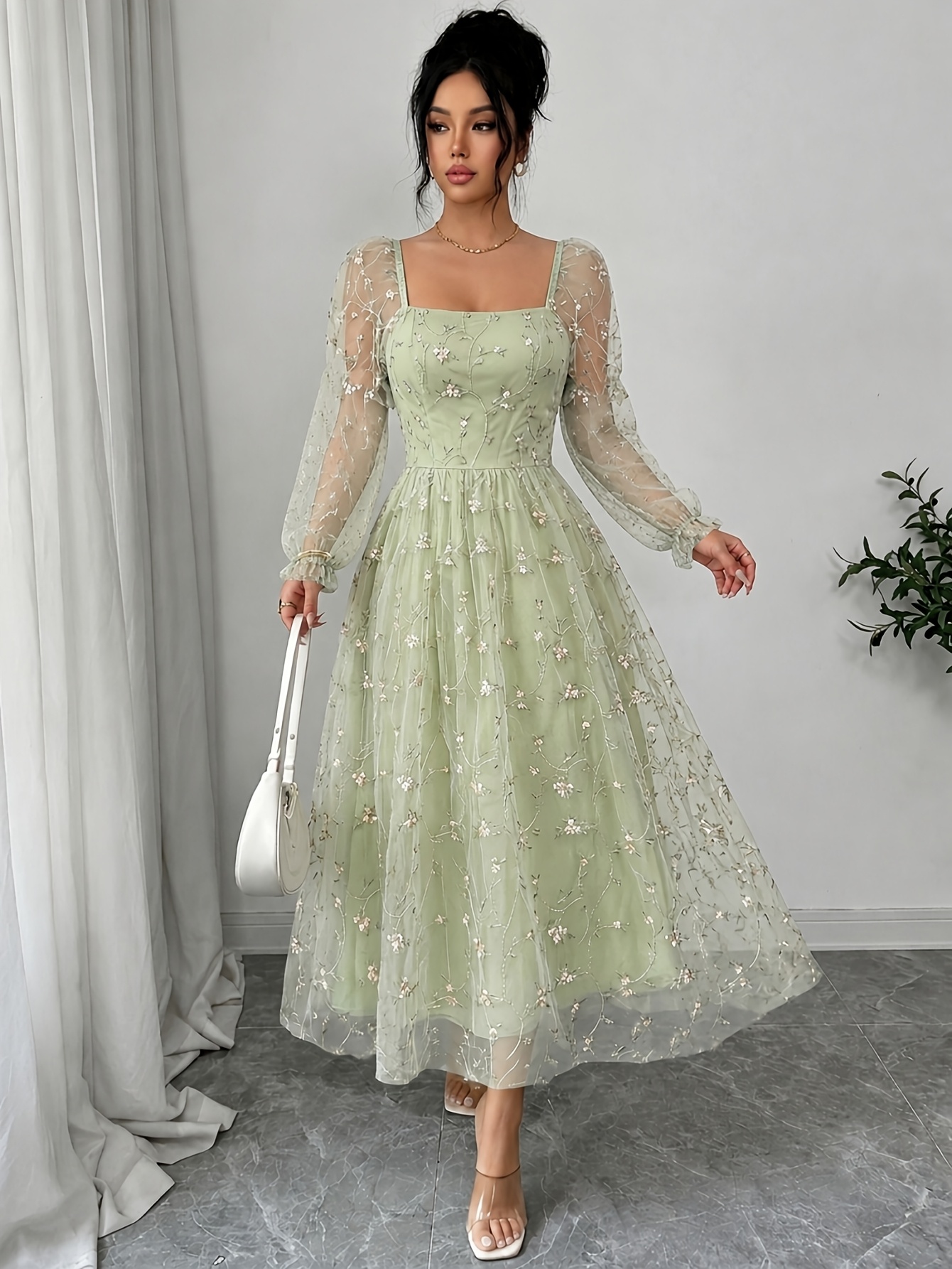 green dress princess name DS Store and the Frog 10th Anniversary Tiana in Disney Pin swatch:bleu-scolaire