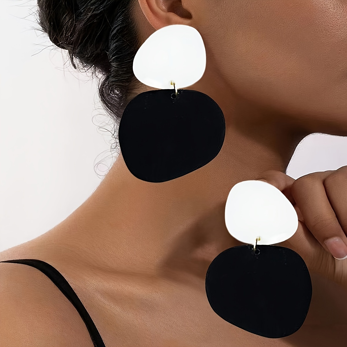 Chic Vintage-inspired Black & White Geometric Dangle Earrings - Alloy, Iron Posts, Perfect For Casual Attire