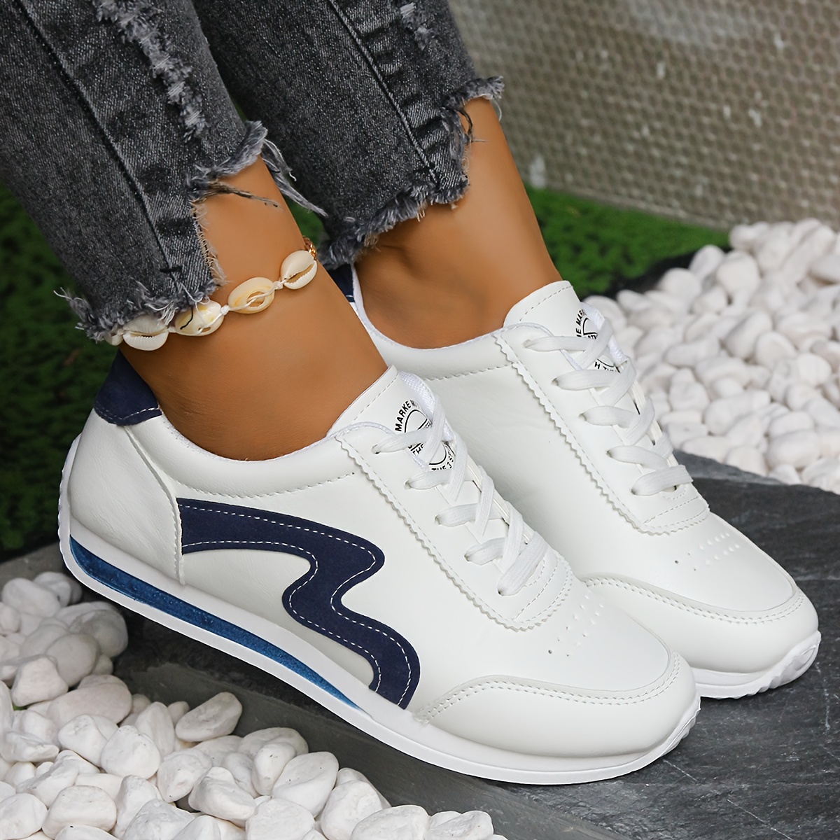 

Women's Trendy Flat Sneakers, Casual Lace Up Outdoor Shoes, Comfortable Low Top Sport Shoes For Autumn