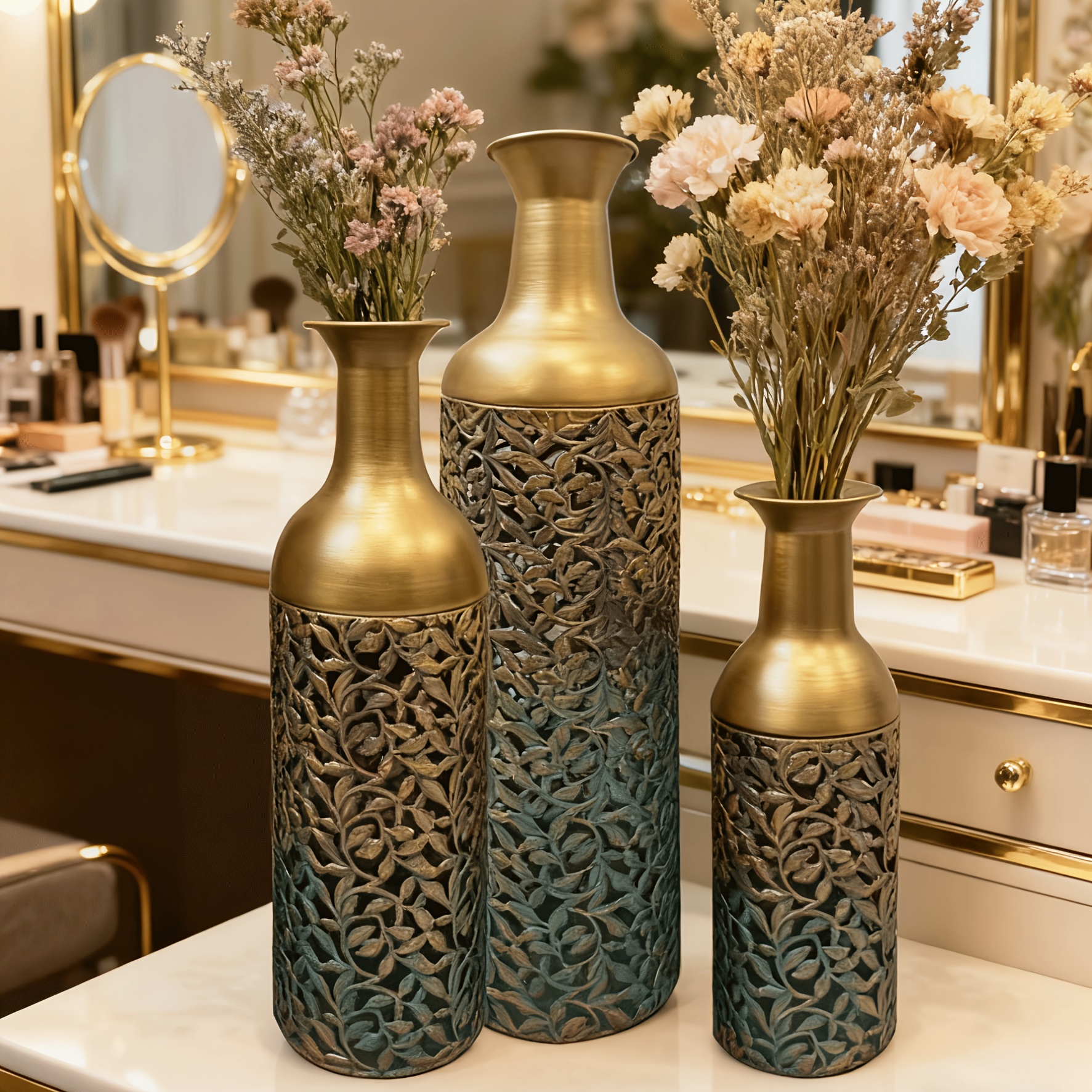 Retro Gold-plated Iron Vase Three-piece Set, Leaf Pattern Hollowed Out To Show Elegant Style Luxury Iron Vase Three-piece Set, Gradient Leaf Pattern And European Classical Iron Vase Three-piece Set