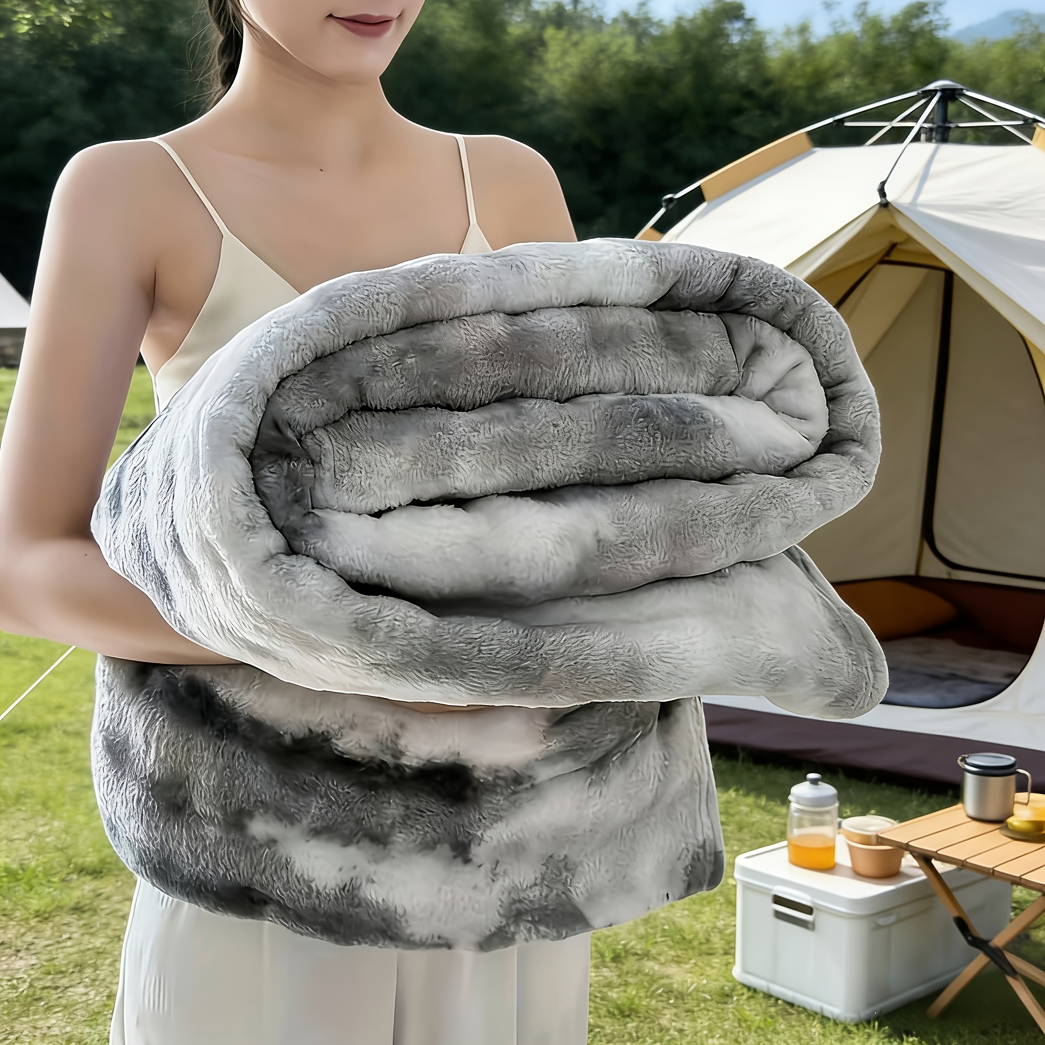 Image of 1pc Outdoor Blanket, Soft And Comfortable, Outdoor Blanket For Camping, Picnic, Hiking, Mountaineering And Leisure, Universal In