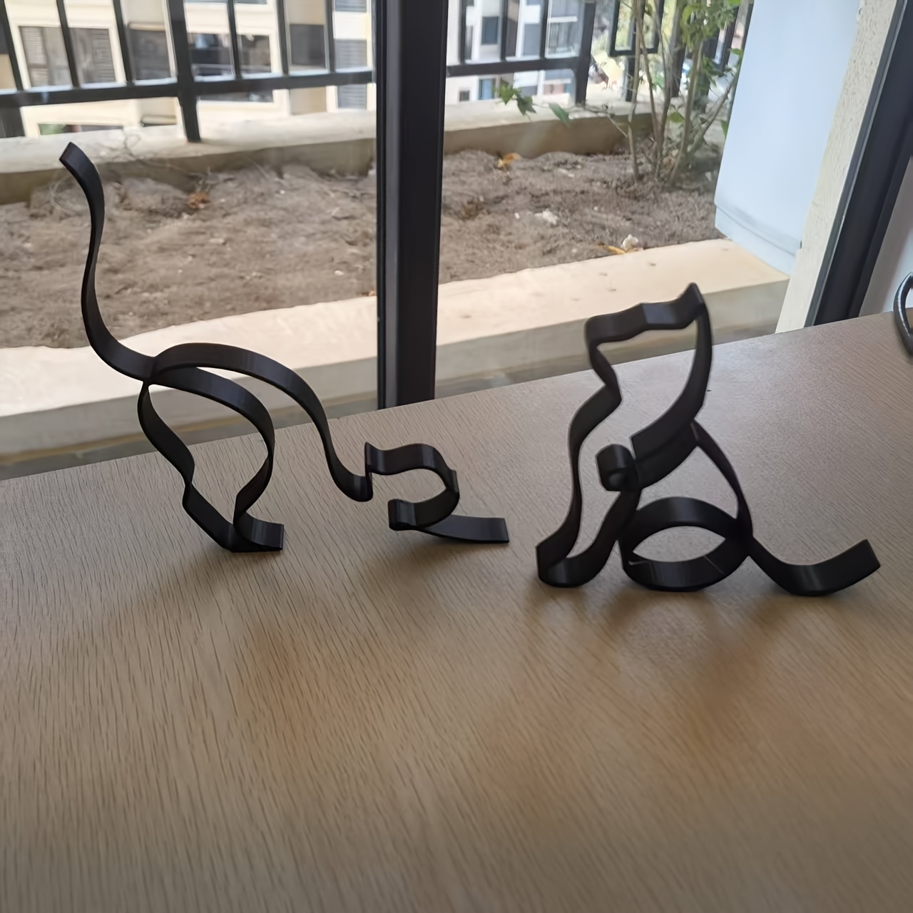 E-shop 2 Minimalistische Kunstlinien-Katzen, Niedliche Katze Figuren für Weihnachstdekorationen Halloween-Deko Herbst-Wohndesign Sammelfiguren