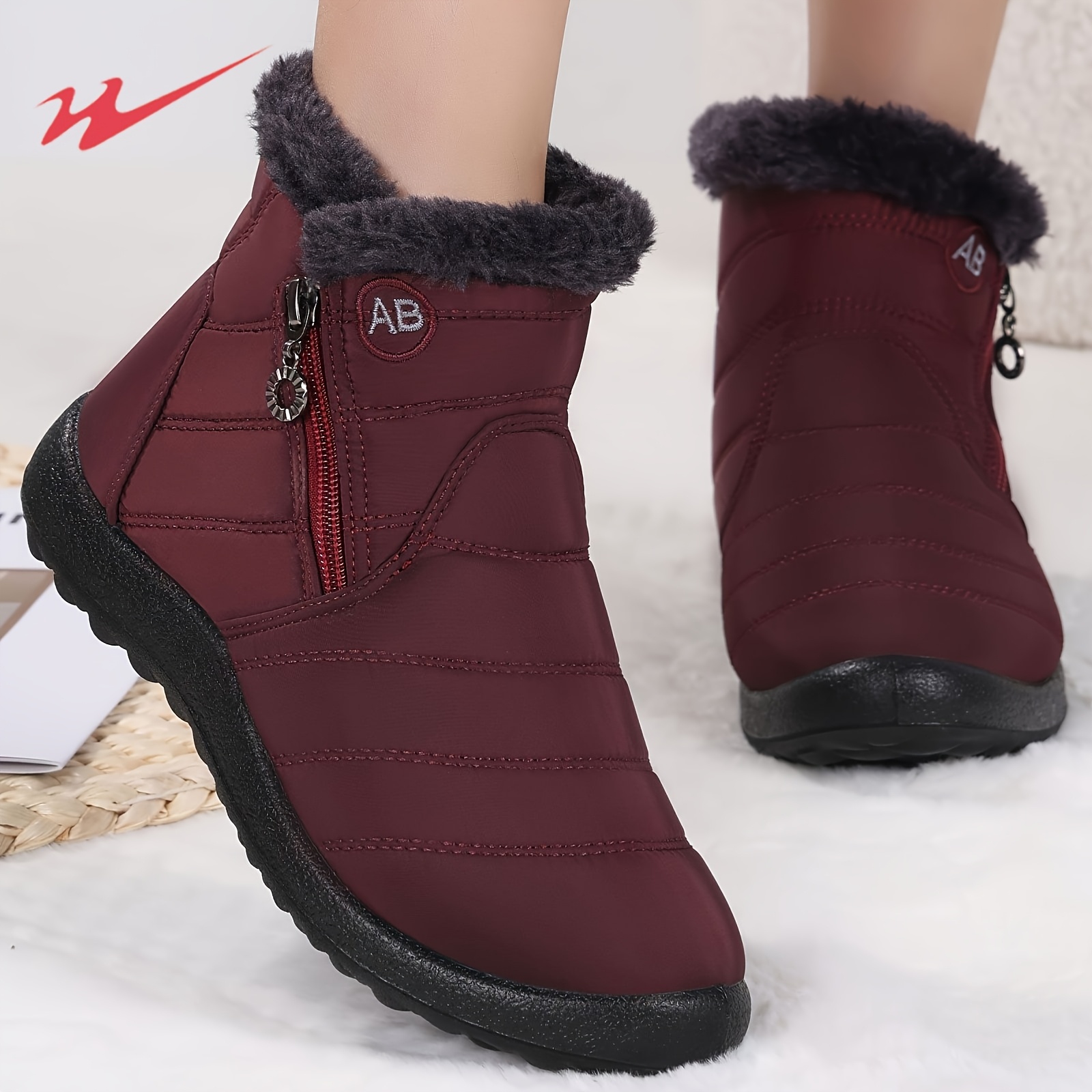 Women's Plush Lined Short Snow Boots with Side Zipper