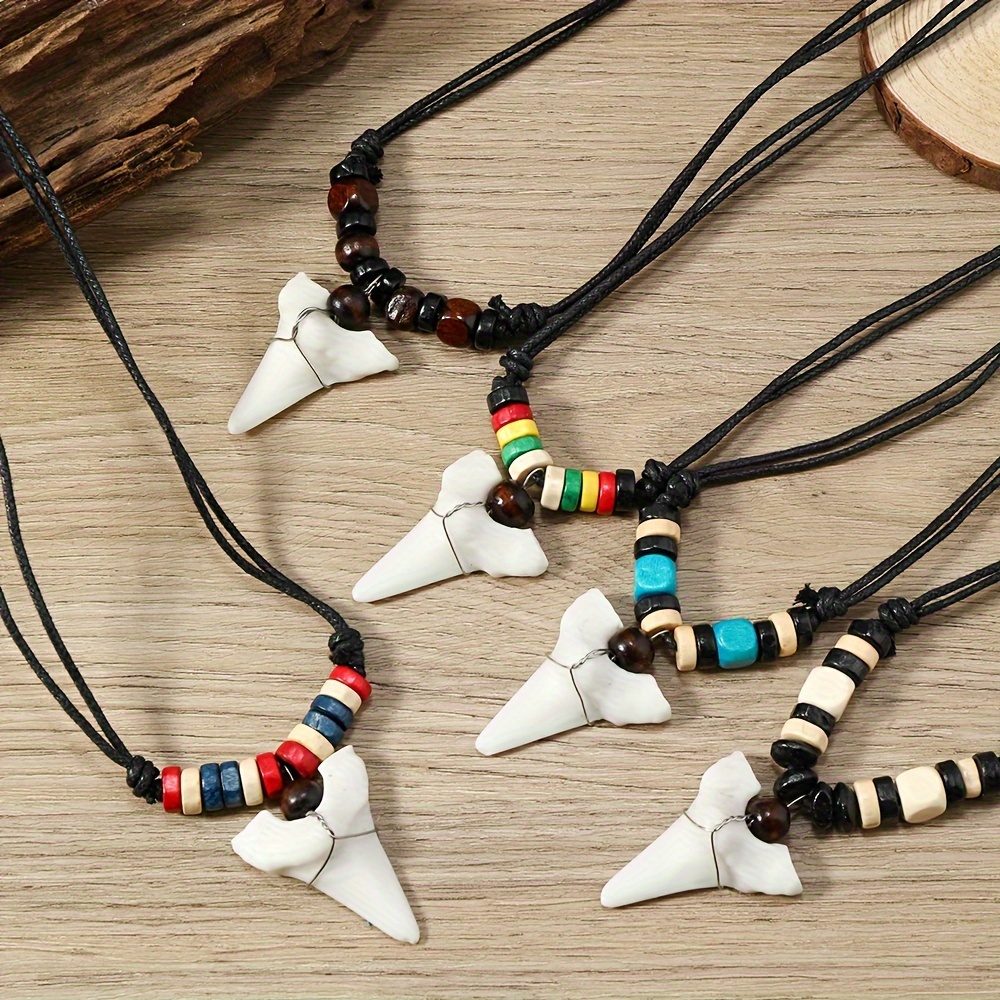 

Retro Shark Teeth Shape Pendant Necklace, Ethnic Style Necklace For Men