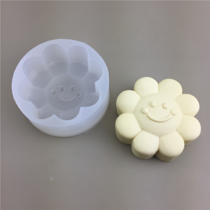 

Joyful Sunflower Silicone Mold For Chocolates, Candies, Soap, Or Candles - 7.4cm Diameter, 2.91in Height