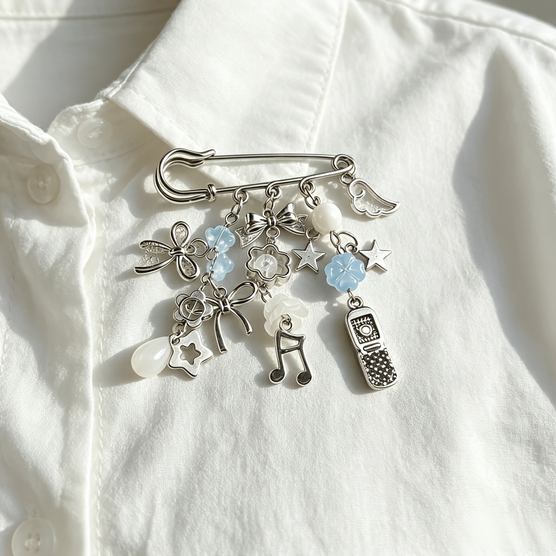 TEMU 1pc Phone Music Note Brooch Pin | Cool Korean-style Girly Fashion Accessory, Featuring A Silvery Safety Pin, Bow, Star Charm, Light Blue Floral
