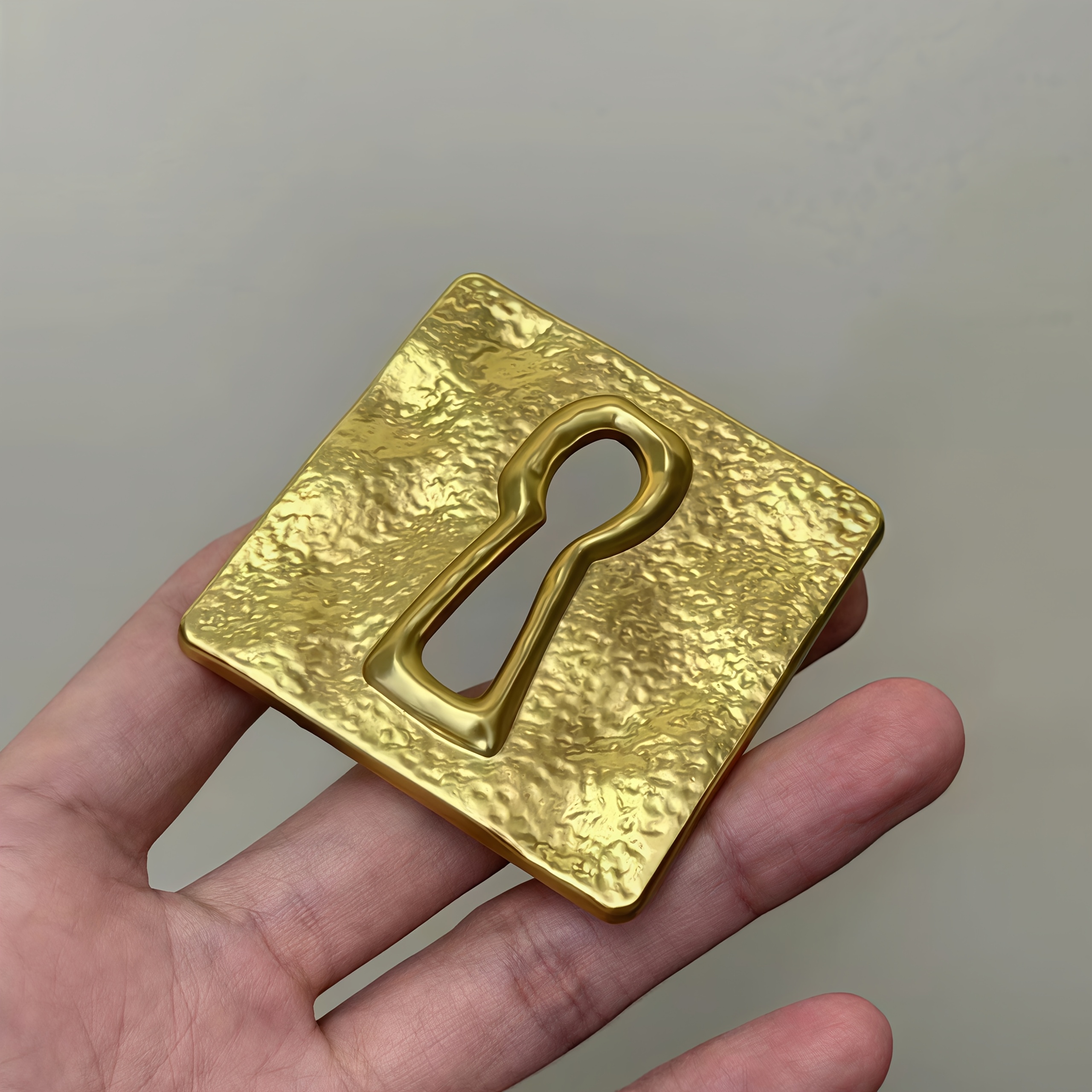 TEMU 1pc Individual Exaggerated Heavy Hammer Texture Keyhole Shaped Brooch Suitable For Daily Parties Evening Events Street Wear Makes A Gift For