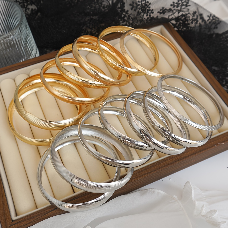 7pcs Vintage Individual Wide Stackable Golden Bracelets