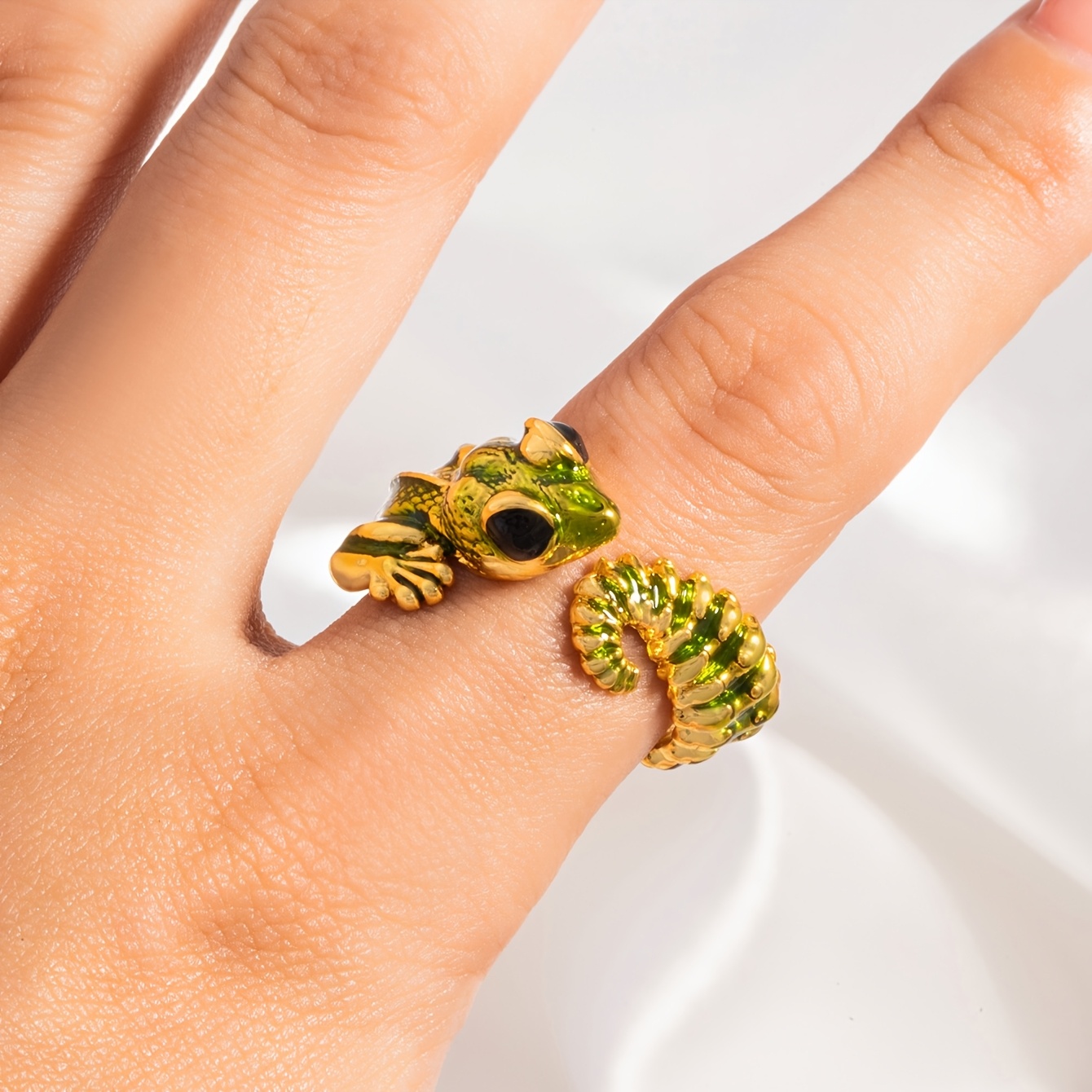 TEMU 1pc Design Gothic Lizard Ring Individual Ins Cute Animal Hip-hop Fashion Ring Fashion Ring Jewelry (538), Without Battery
