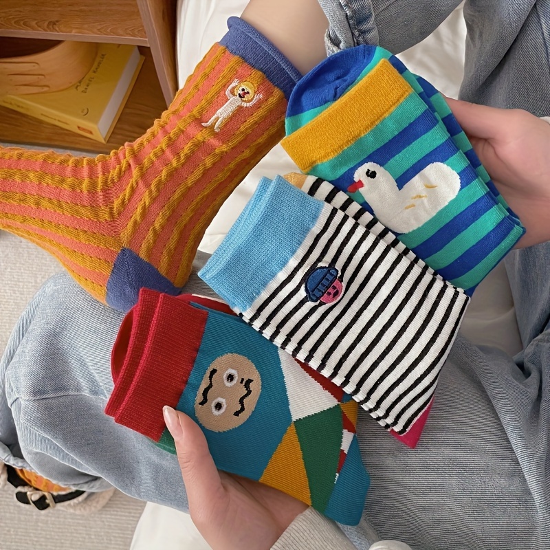 Image of 4-pack Cartoon Doll Socks For Women, Colorful Cute Cartoon Doll Mid-calf Socks, Versatile College Style Ins Trend