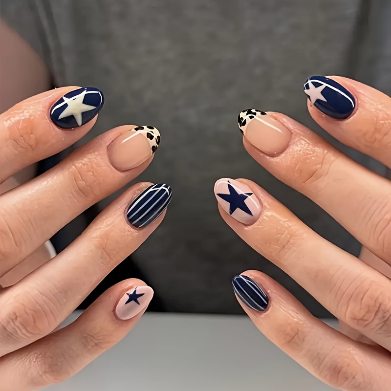 24pcs Short Oval Blue And Design - Glossy Press-on False Nails Suitable For Women' Dating/party Wear Additions Nail File Jelly Glue