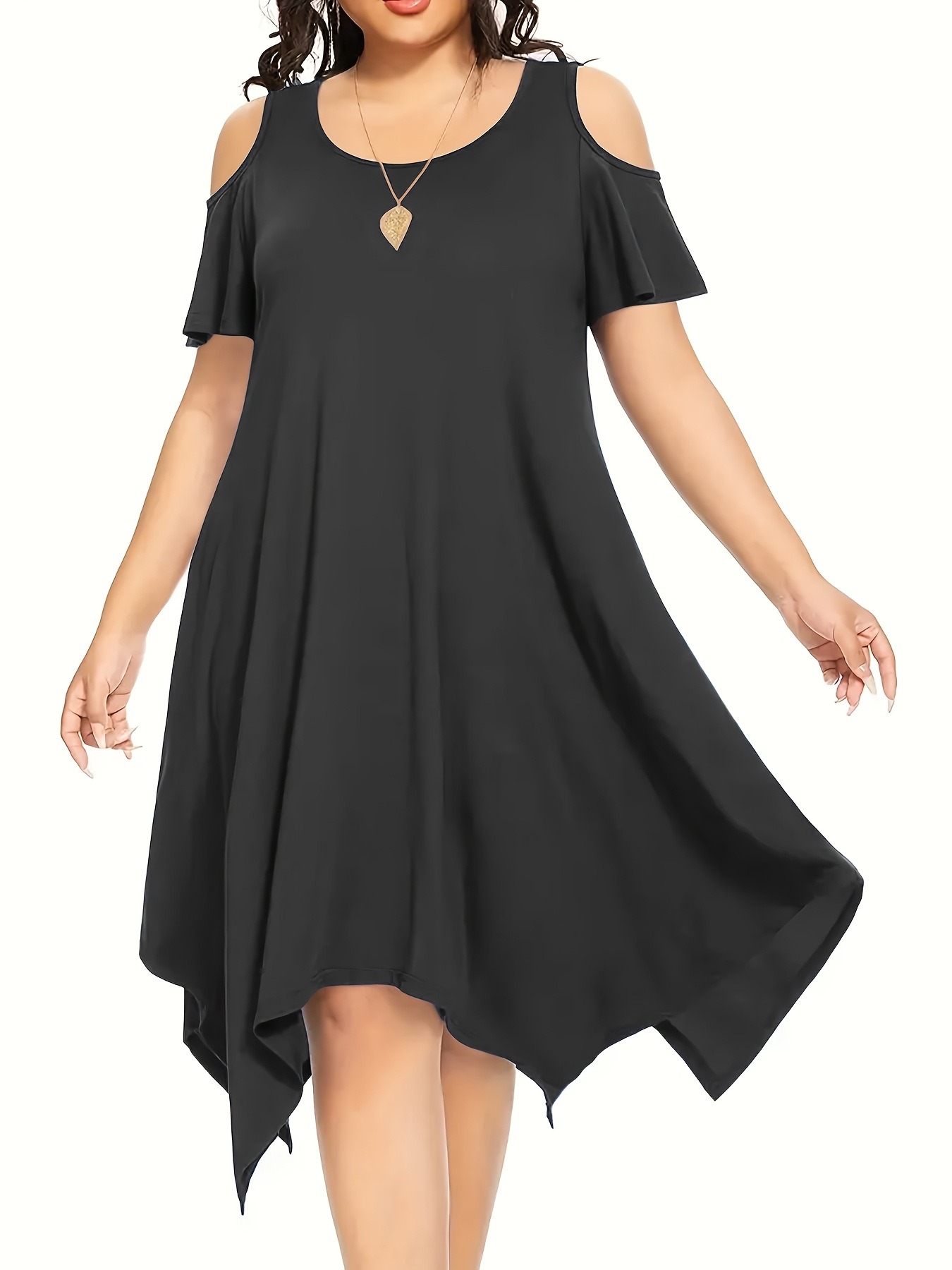 green emerald velvet dress Amazon.com: Giffniseti Women's Plus Size Off Shoulder Puff Sleeve Sequin  Formal Maxi Dress Evening Party Gowns Black : Clothing, Shoes & Jewelry