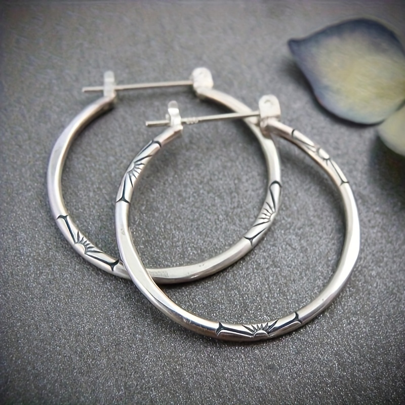 

Vintage Copper Hoop Earrings With Delicate Flower Carvings - Ethic Style Ear Decor For Women