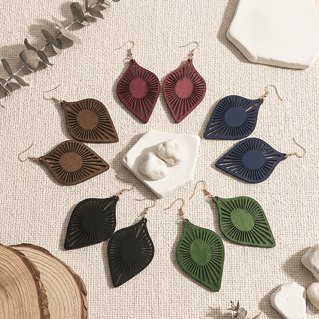 5pc Retro Leaf-Shaped Hollow Carved Wooden Earrings Set