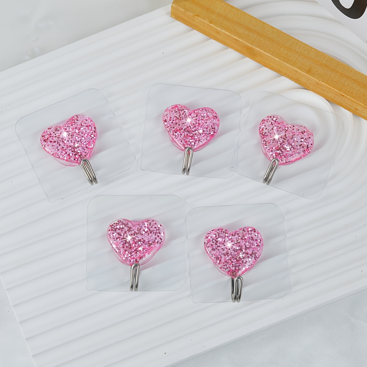 5pcs Sequin Heart Hooks, Strong Adhesive Hooks, No Drilling Required, Heavy-duty Adhesive Hooks For Bathroom, Bedroom, And Entryway