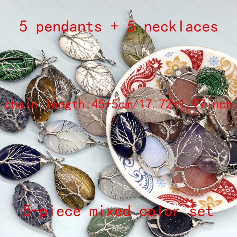 E-shop 10-teiliges Set, verschiedene Farben, zufällige natürliche Rosenquarz-Anhänger mit silbrigem Lebensbaum - 5 Anhänger + 5 Halsketten - Elegantes