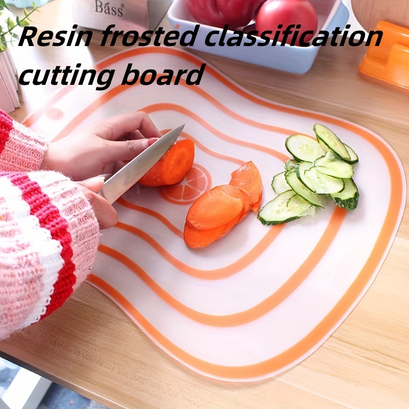 

3pcs Kitchen Transparent And Bendable Frosted Classification Cutting Board, Plastic Cutting Board, Fruit Cutting Board, Plastic Cutting Board, Kitchen Stuff