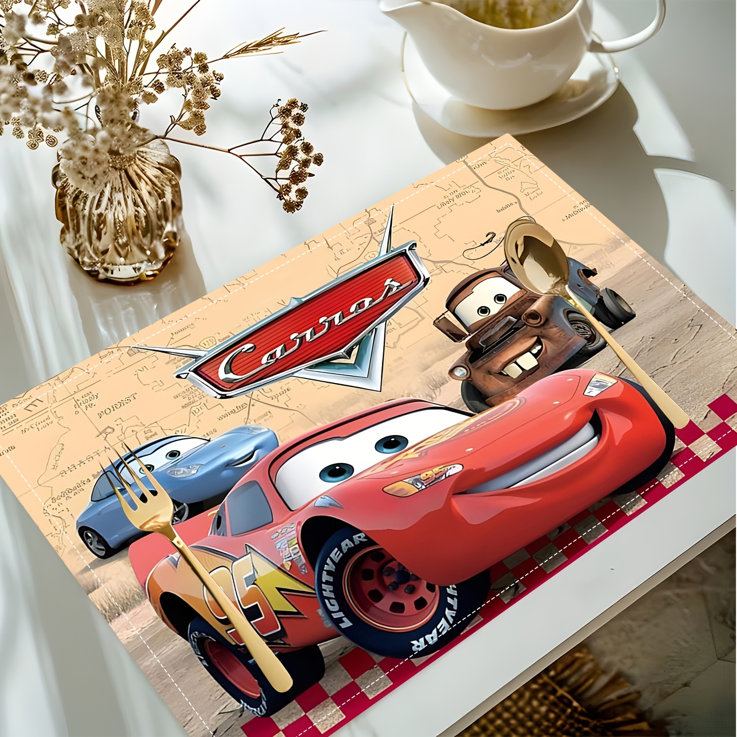 E-shop Autorisierte 1-teilige Disney Offizielle Cars Charakter Sammlung - Tischunterlage, Digitaldruck, Geeignet für Geburtstagsfeiern und