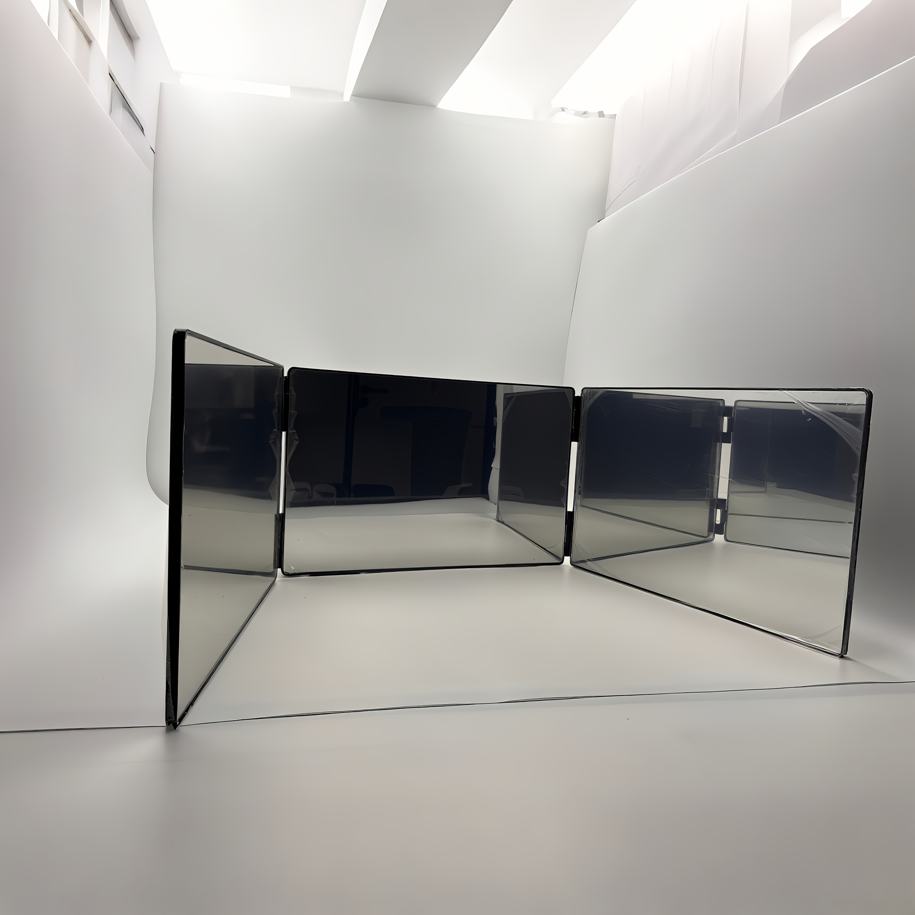 E-shop 360 Grad Drehbarer Trifold Spiegel | Poliertes Glas | Haken und Wandhalterung | Faltbarer Kunststoffrahmen | Haarschnitt/Styling/Make-up