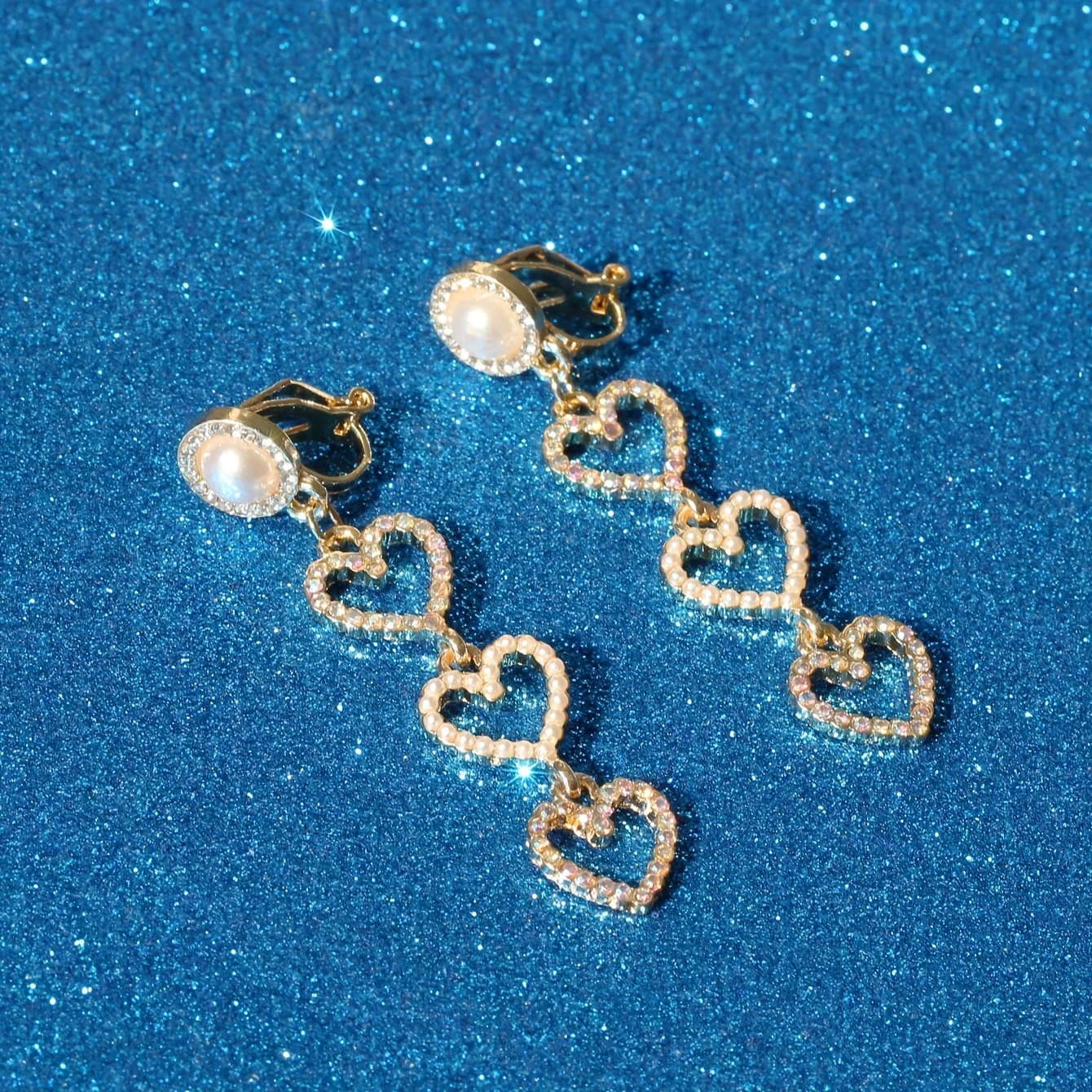 E-shop Ein Paar Damen-Ohrclips, Herzförmige Ohrringe ohne Piercing für Damen, Gesichts-Ohrstecker, Süße lange Quasten-Ohrstecker, Stil