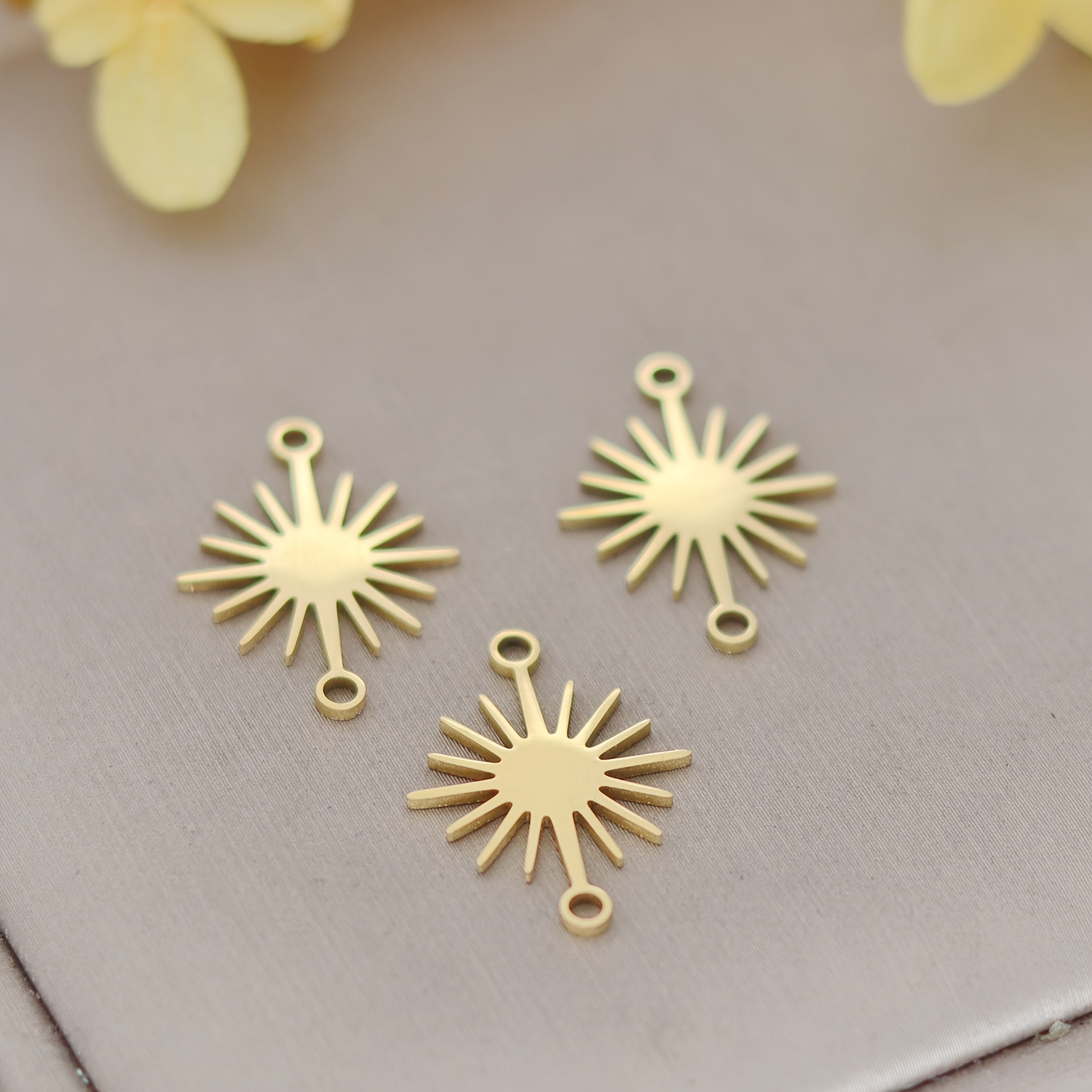 3pcs Stainless Steel Double-hole Sun Flower Connectors Charms For Making Bracelets Earrings Necklace