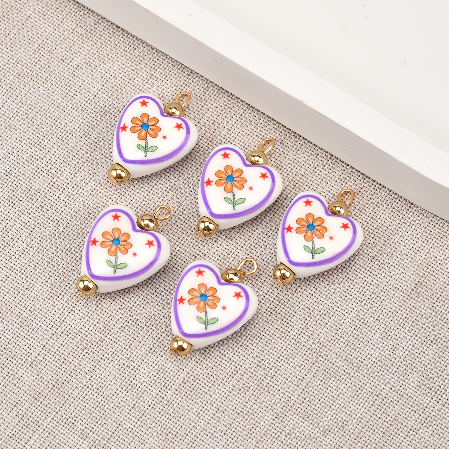 5pcs Random Color Double-Sided Floral Heart-Shaped Ceramic Pendants