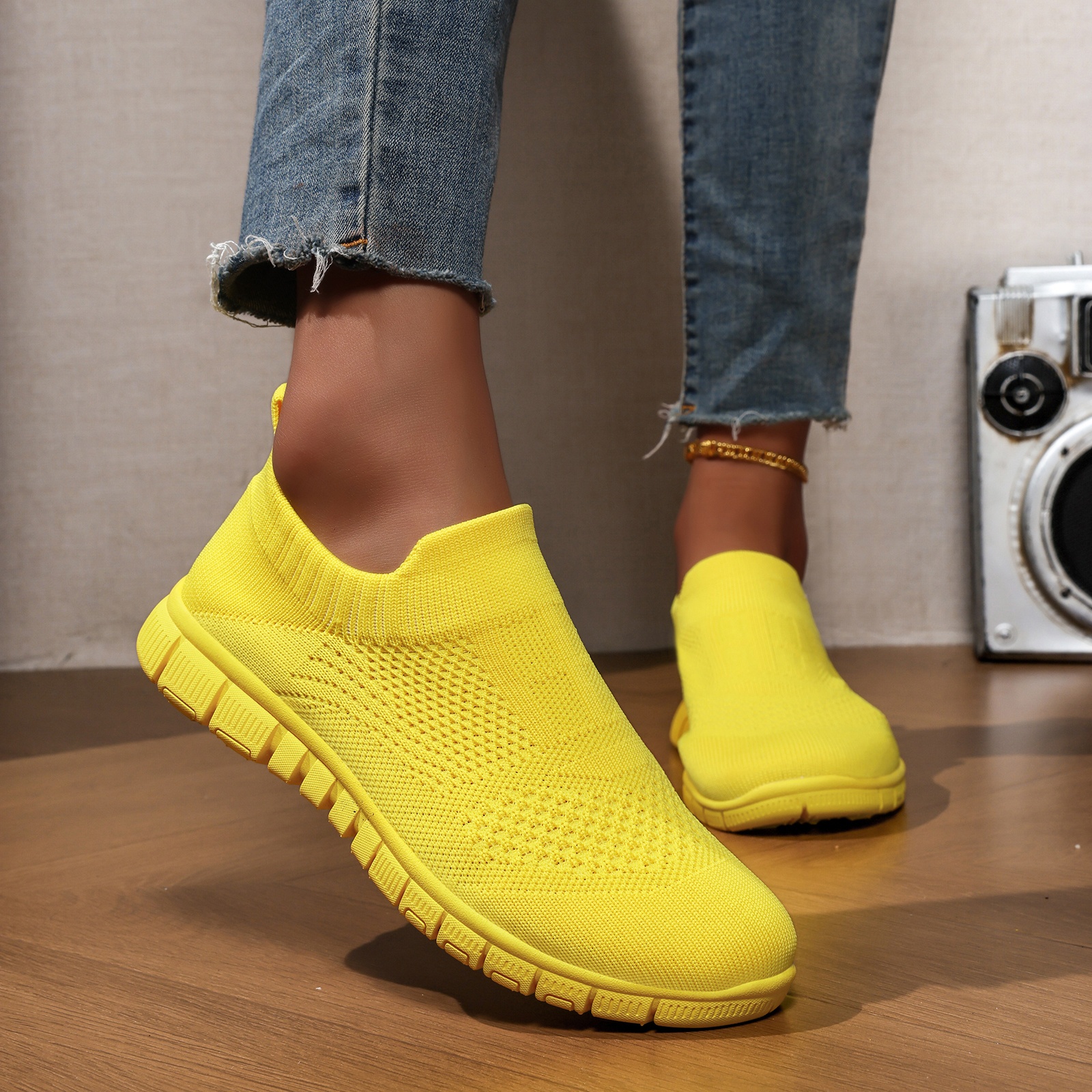 Image of Sneakers, Women's Flat Shoes, Breathable And Comfortable For , Soft-soled Casual Mesh Shoes For Mothers