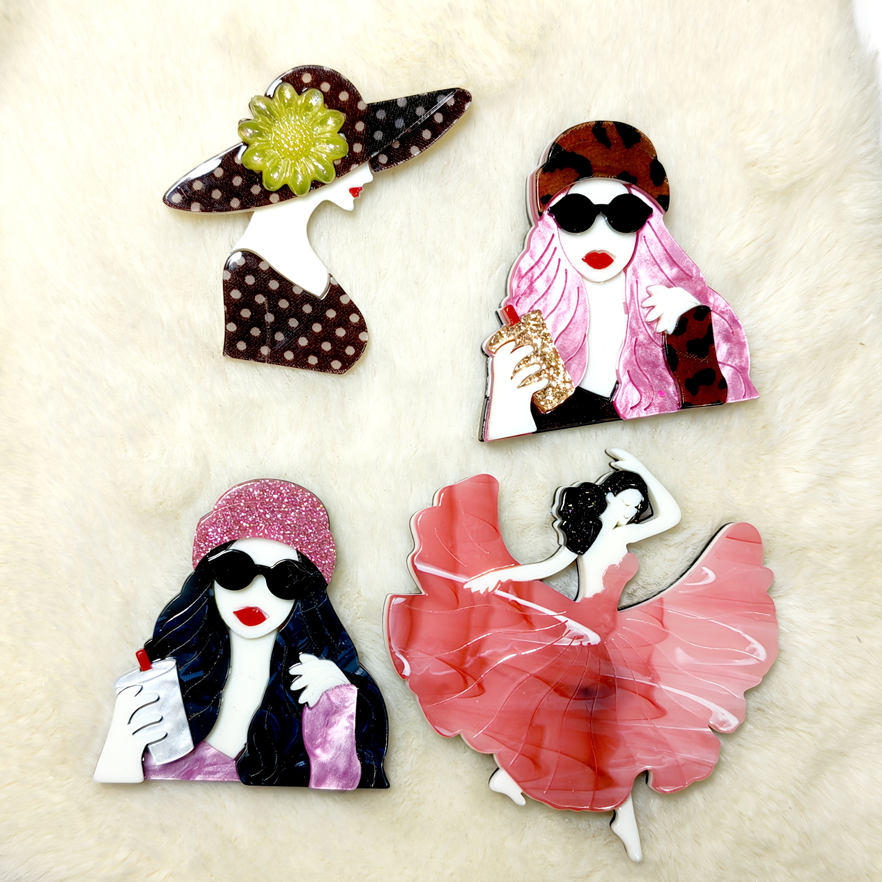 

1pc Fashionable Acrylic Brooch, Sexy/, Synthetic Stone, Daily/vacation , All Season, No Power Required