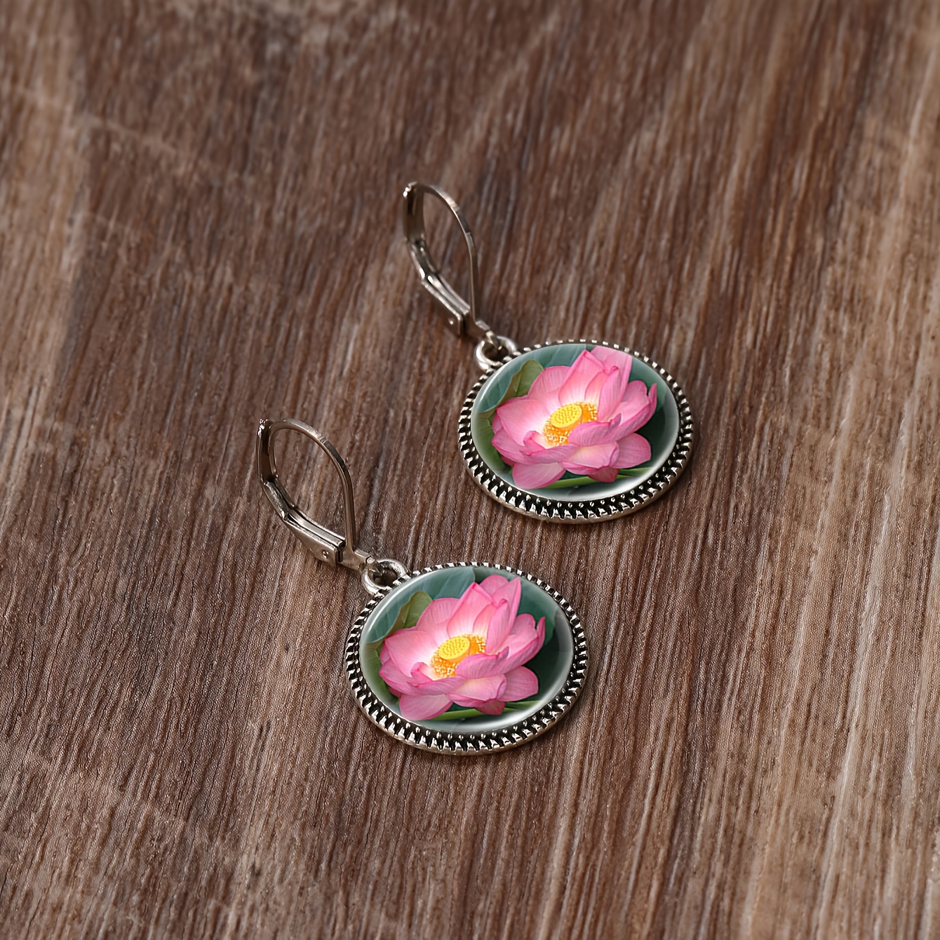 3pcs Classic Round Glass Base Jewelry Set with Pink Lotus Design