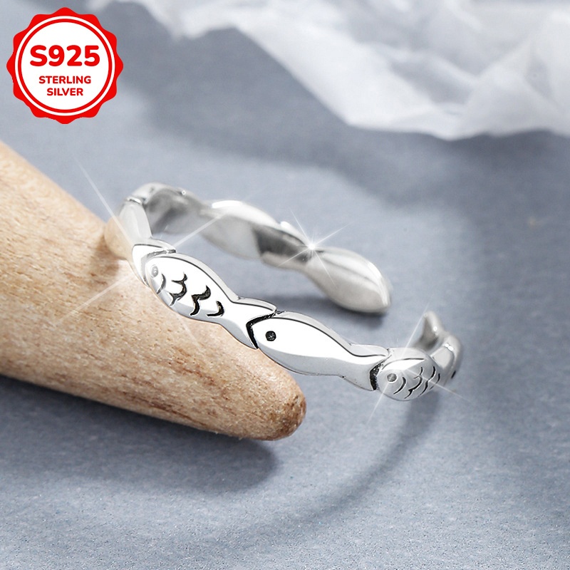 Retro Style Women's Silver Fish Ring