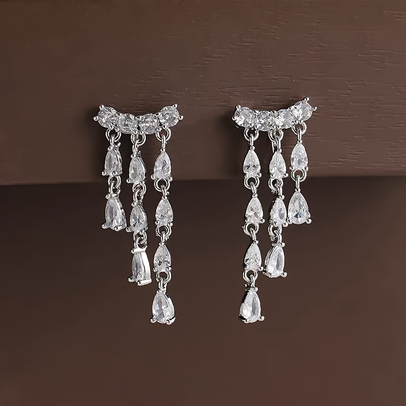 Women's Elegant Cold Feng Shui Drip Shaped Tassel Earrings