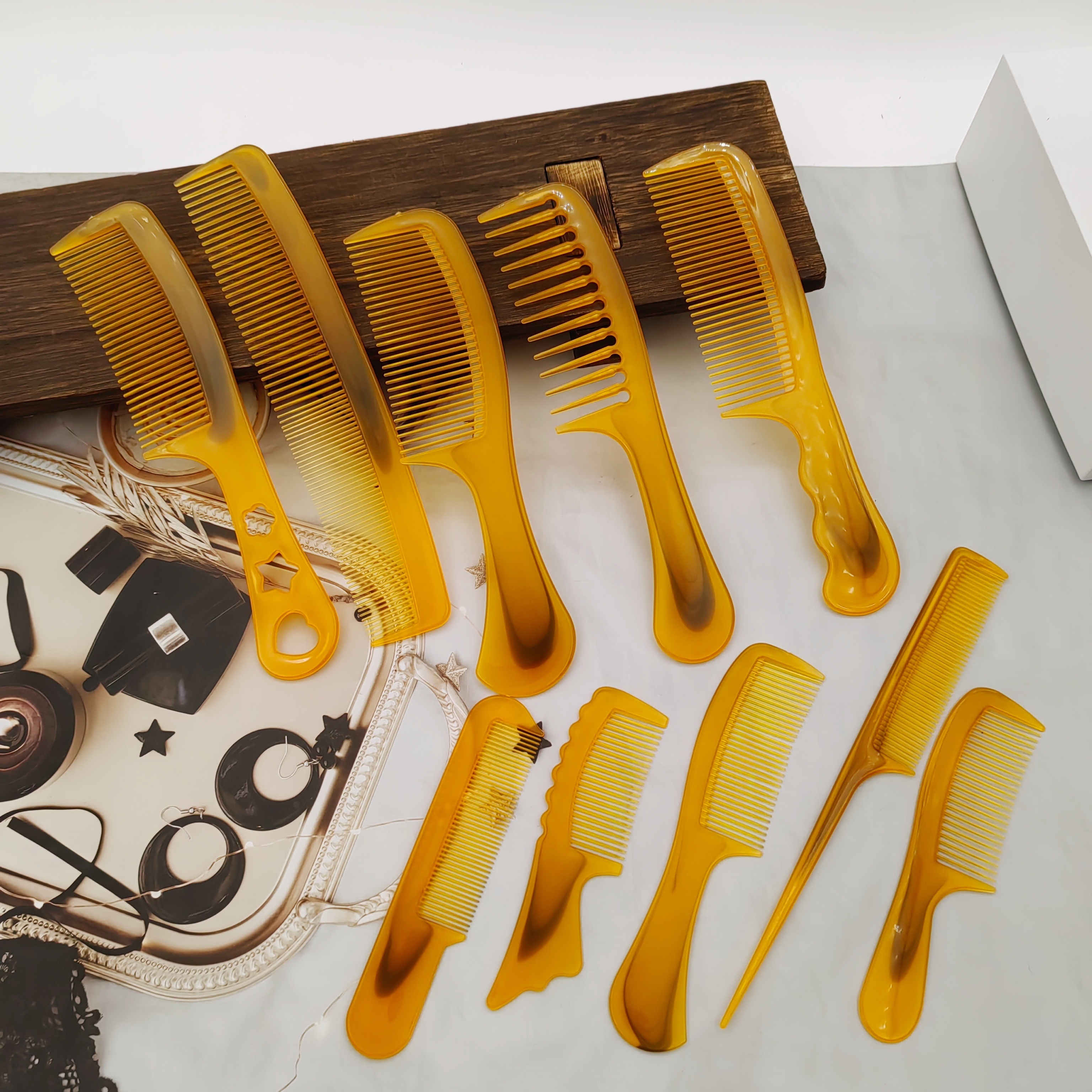 

10-piece Set Of Plastic Hair Combs For Normal Hair Types - Abs Plastic Handles
