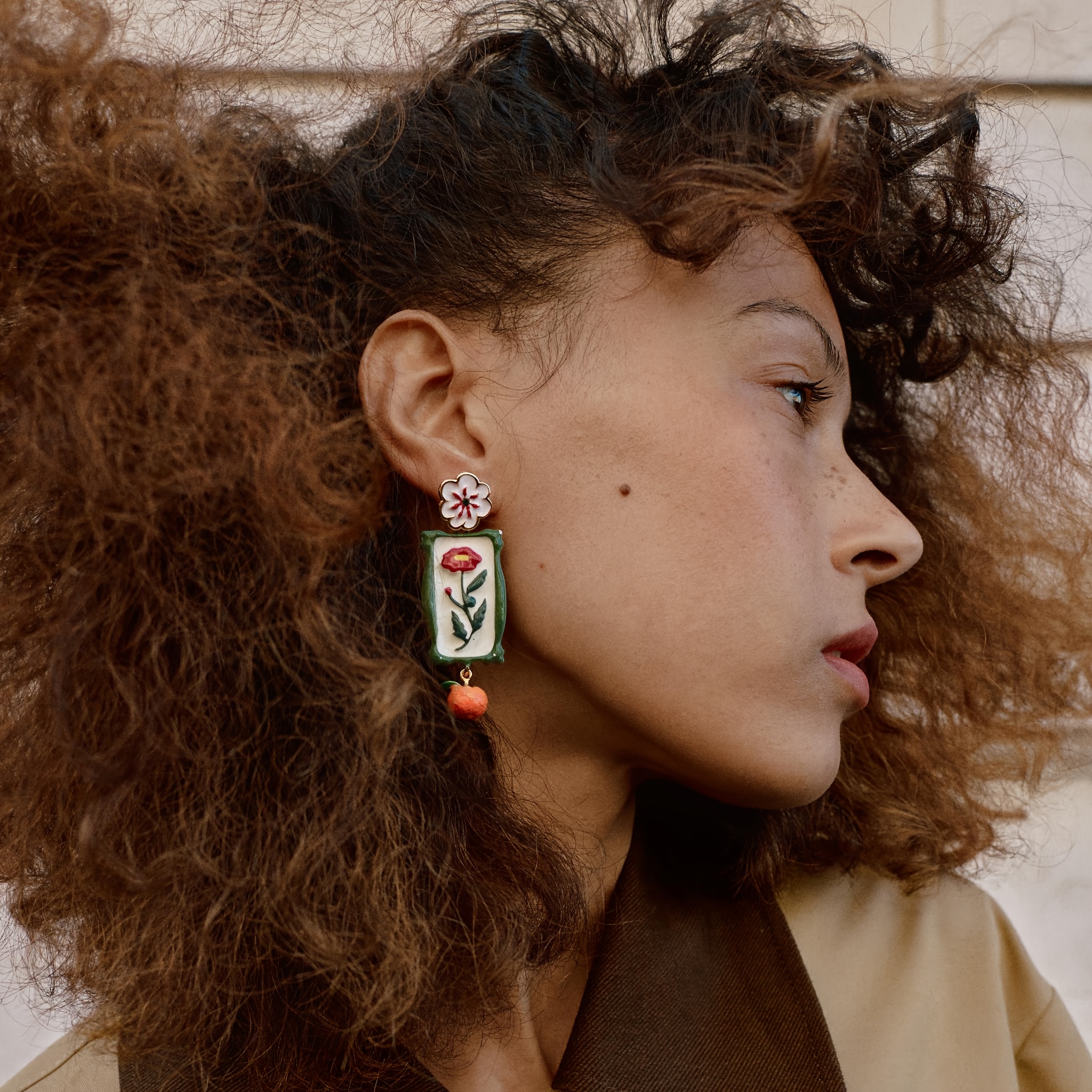 TEMU Boucles d'oreilles pendantes florales plaquées pour femme, adaptées , aux fêtes et aux vacances - Style avec revêtement, accessoires polyvalents